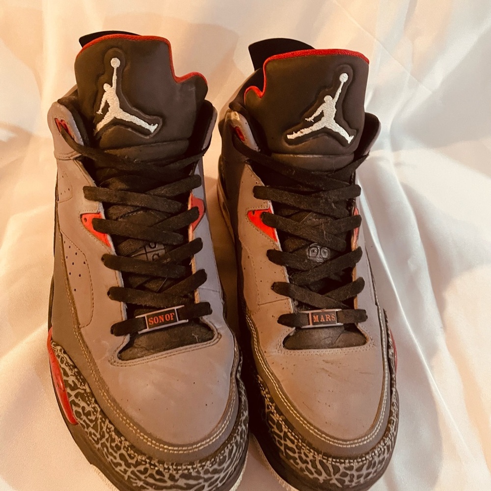 Air Jordan Sneakers Son of Mars. Size 12